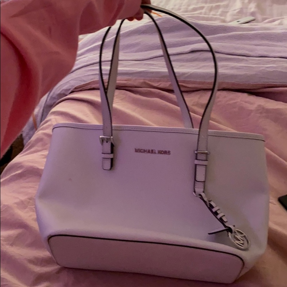 purse - Picture 1 of 3
